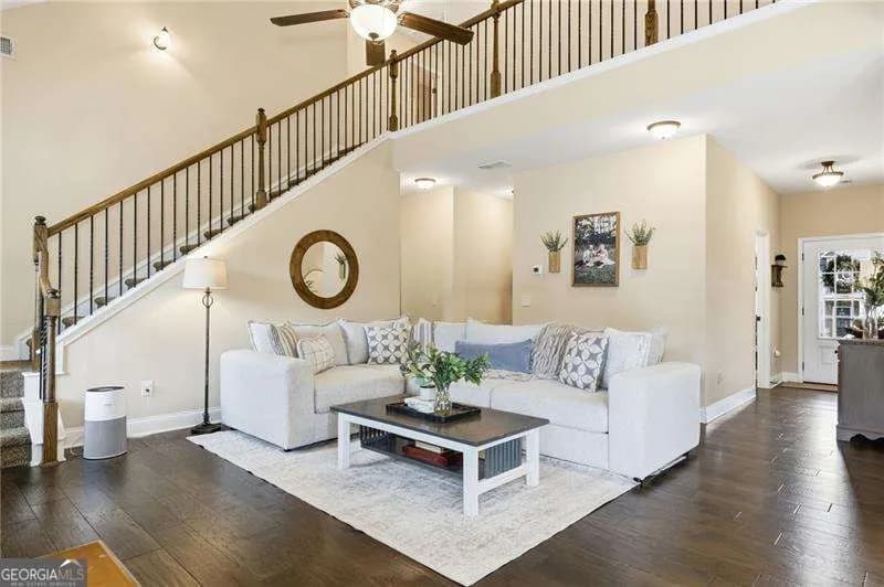 266 Cobblestone Trl — photo 13 of 49