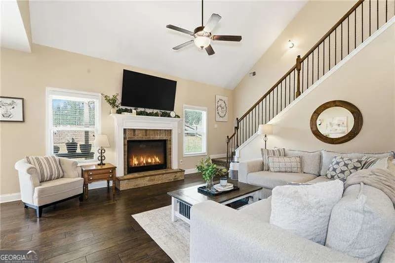 266 Cobblestone Trl — photo 4 of 49