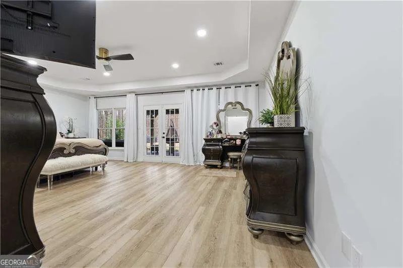 635 Colbert Rd — photo 17 of 64