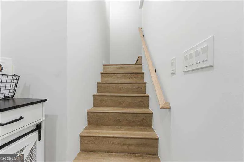 635 Colbert Rd — photo 31 of 64