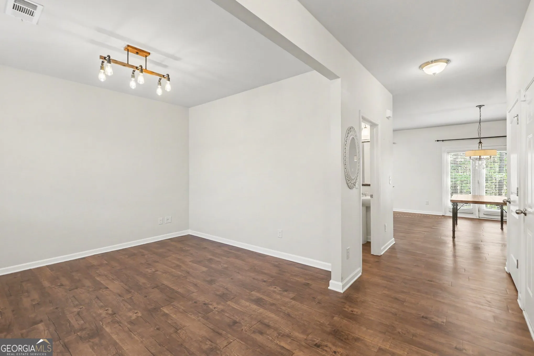 18 Ivey Cottage Ct — photo 5 of 26