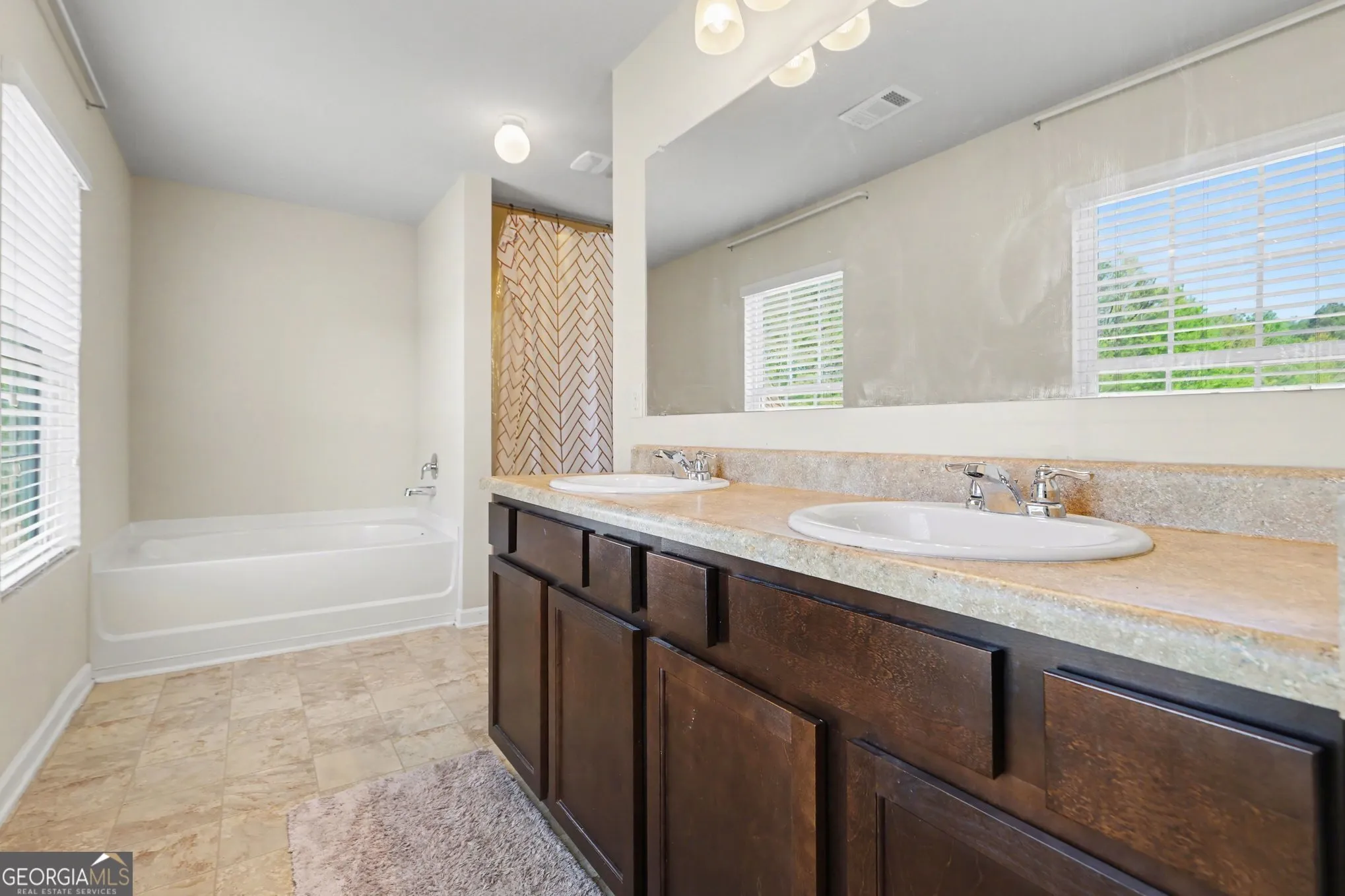 18 Ivey Cottage Ct — photo 11 of 26