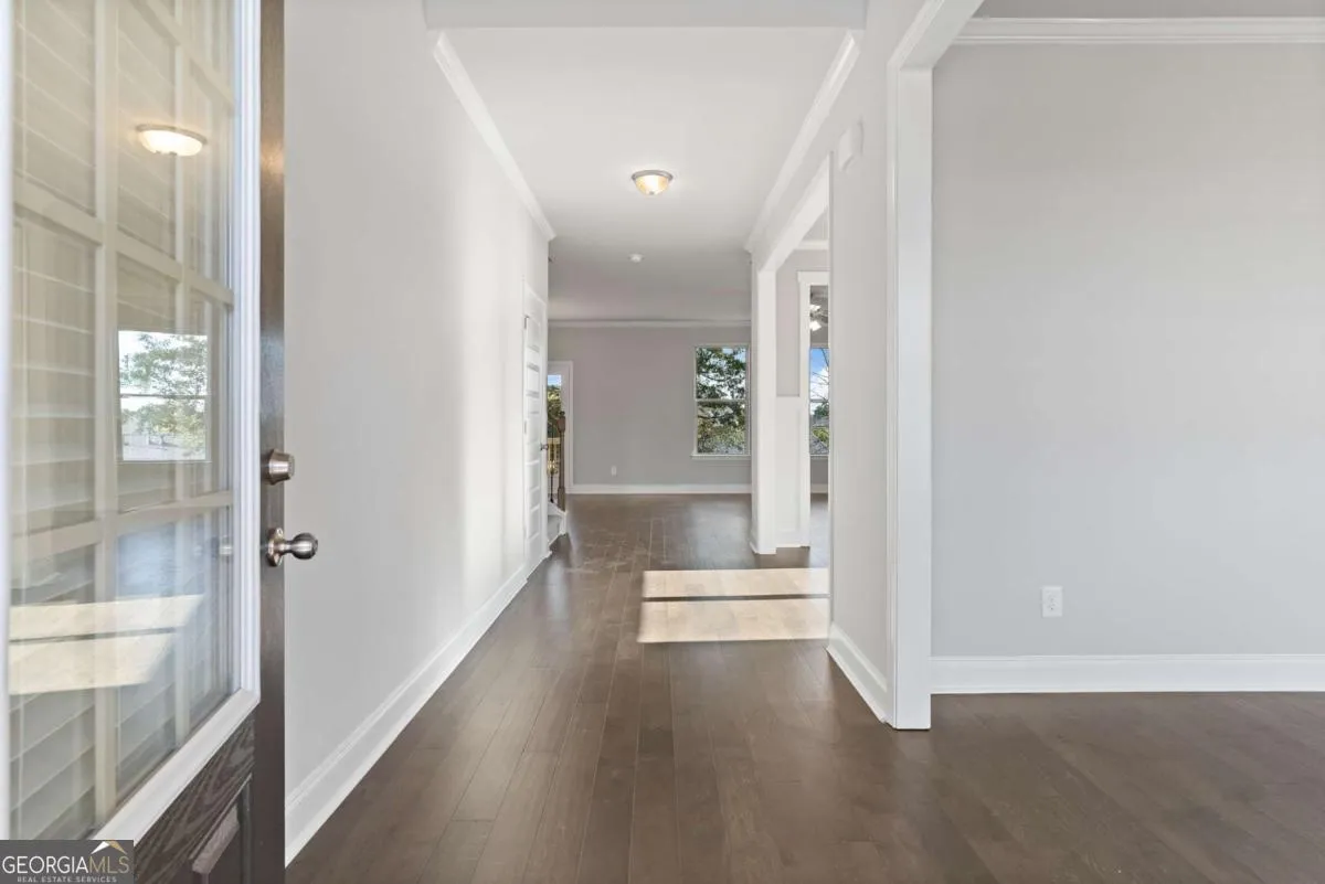2092 Orchid Ln — photo 2 of 38