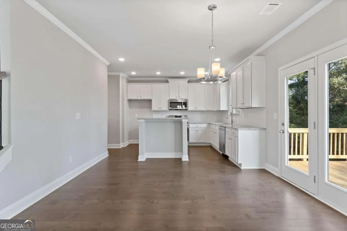 2092 Orchid Ln — photo 6 of 38