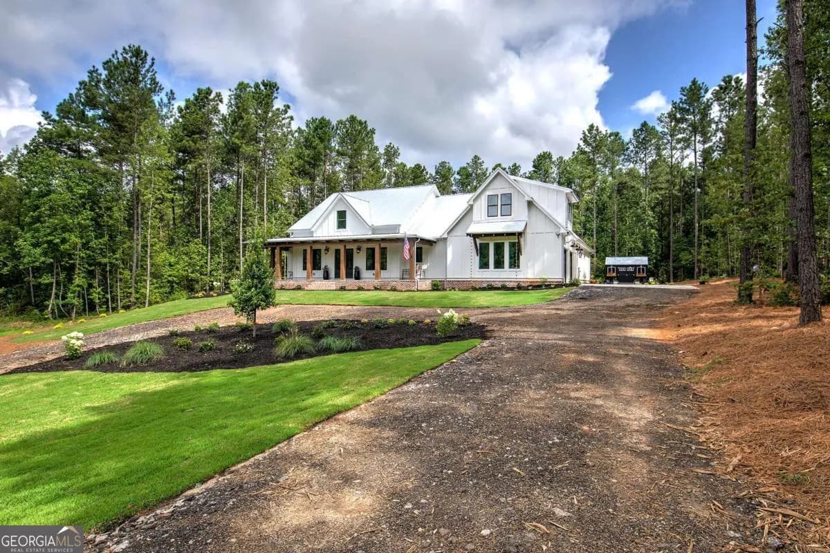 349 Morgan Rd — photo 4 of 93