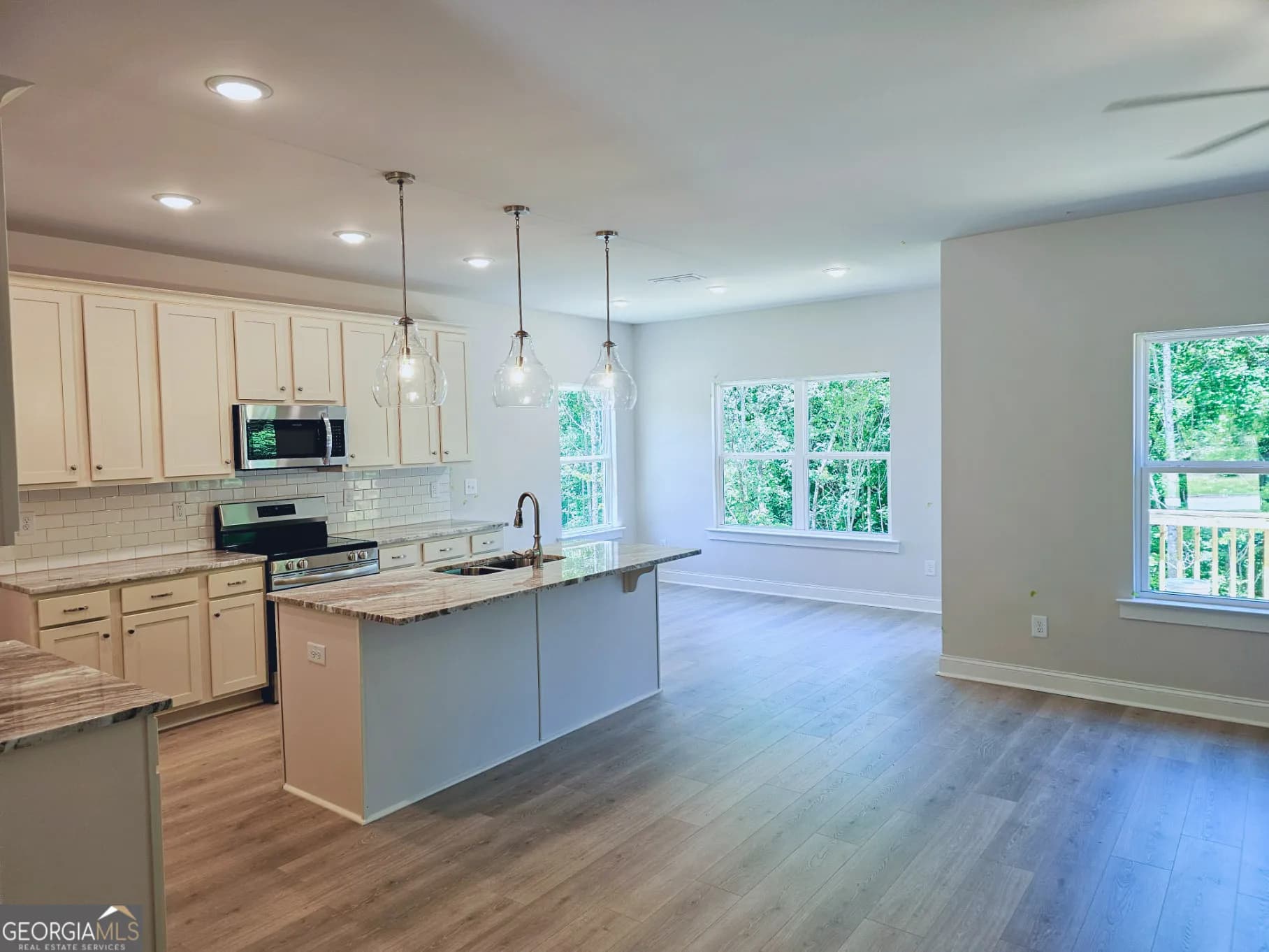 479 Principal Meridian Dr — photo 2 of 18