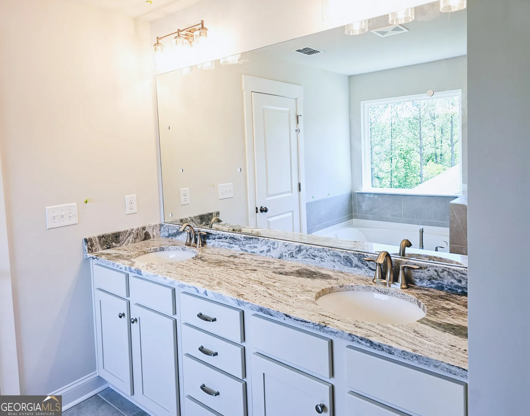 479 Principal Meridian Dr — photo 15 of 18