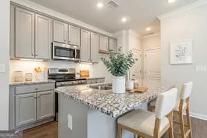693 Shoals Trl — photo 5 of 11