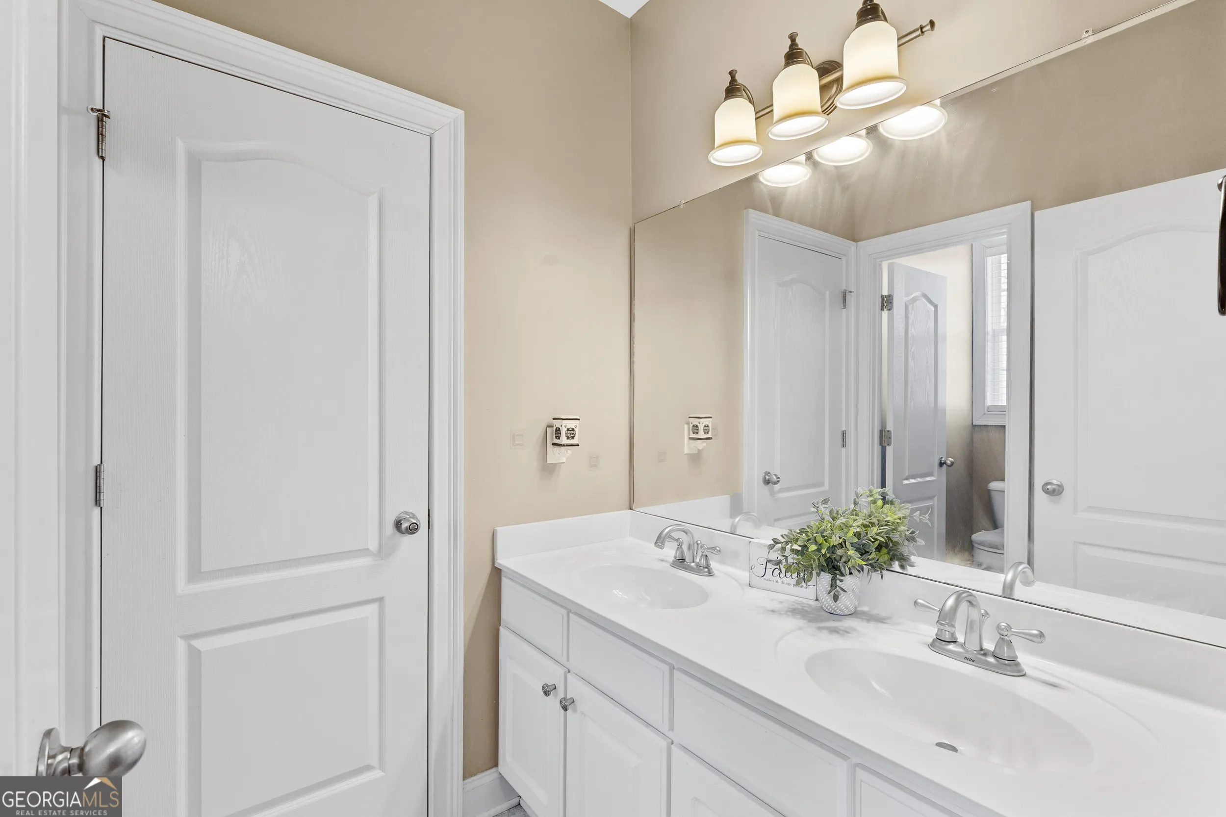 9810 Walnut Grove Trl — photo 6 of 40