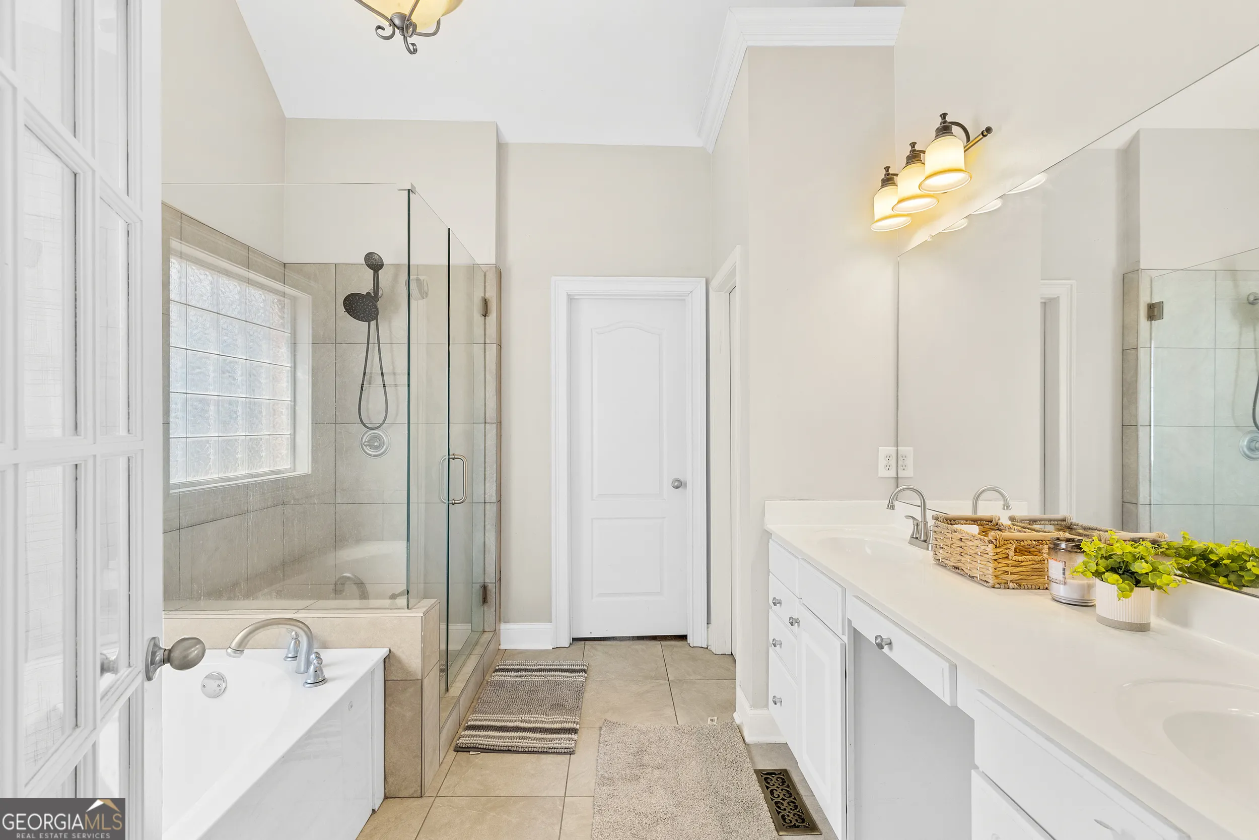 9810 Walnut Grove Trl — photo 4 of 40