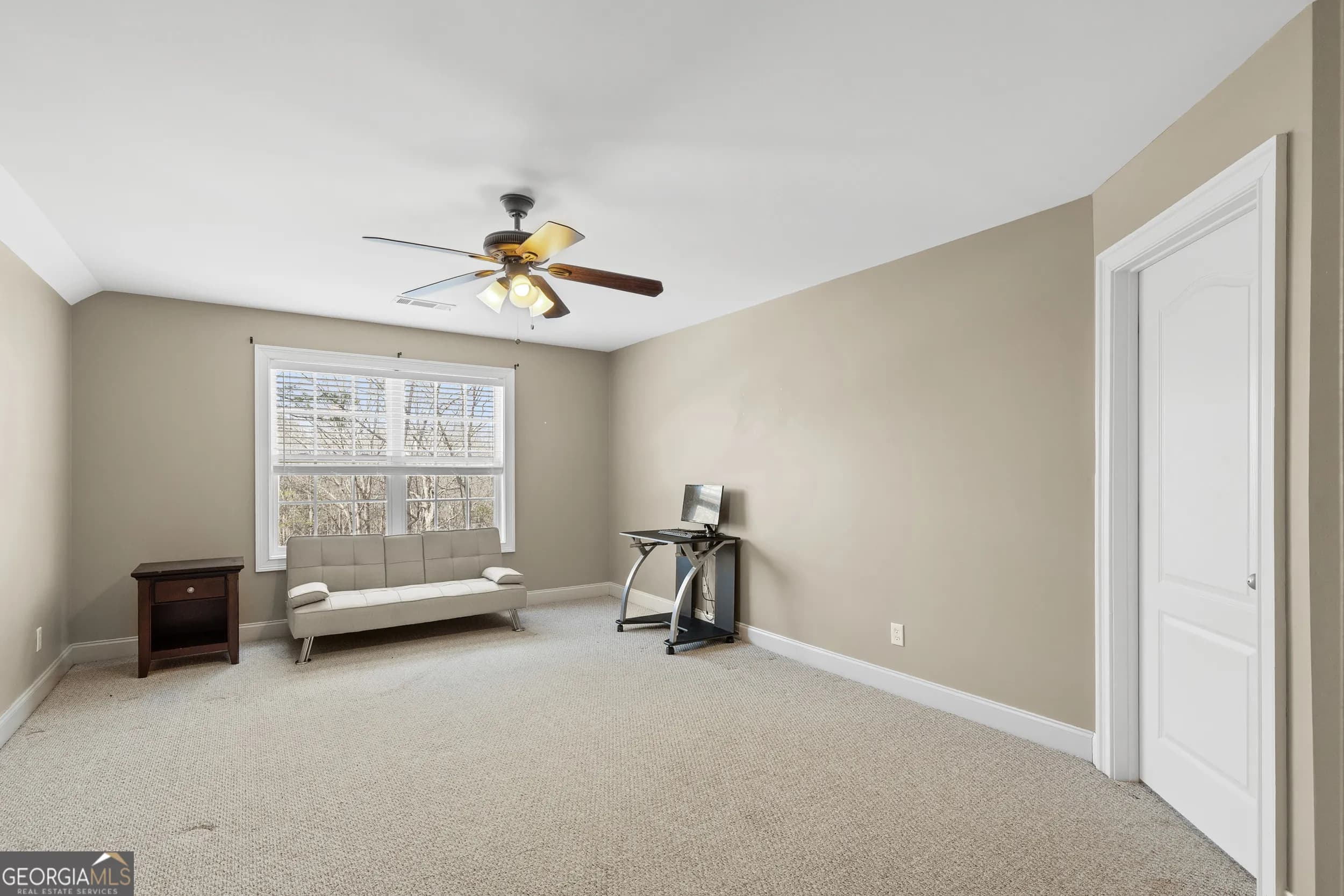 9810 Walnut Grove Trl — photo 9 of 40