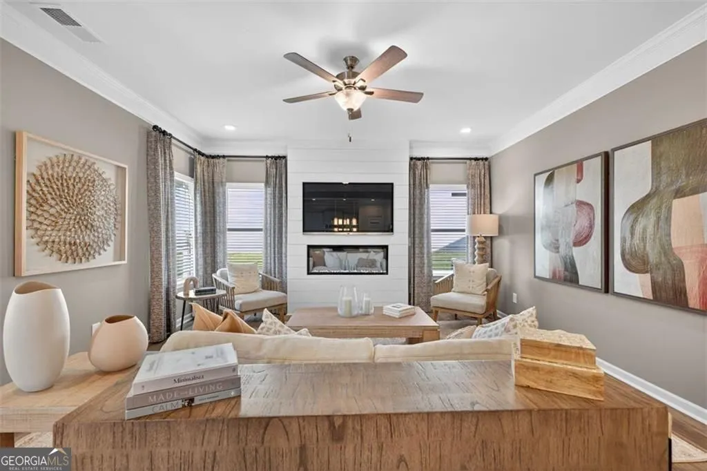 301 Oakmont Dr — photo 8 of 42