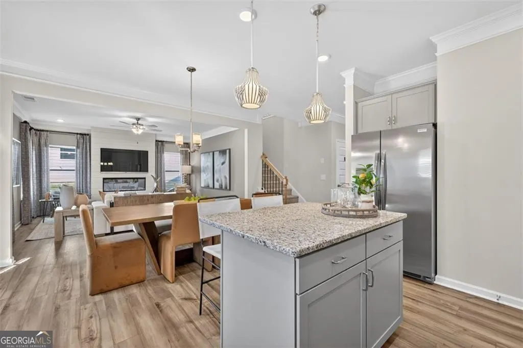 301 Oakmont Dr — photo 4 of 42
