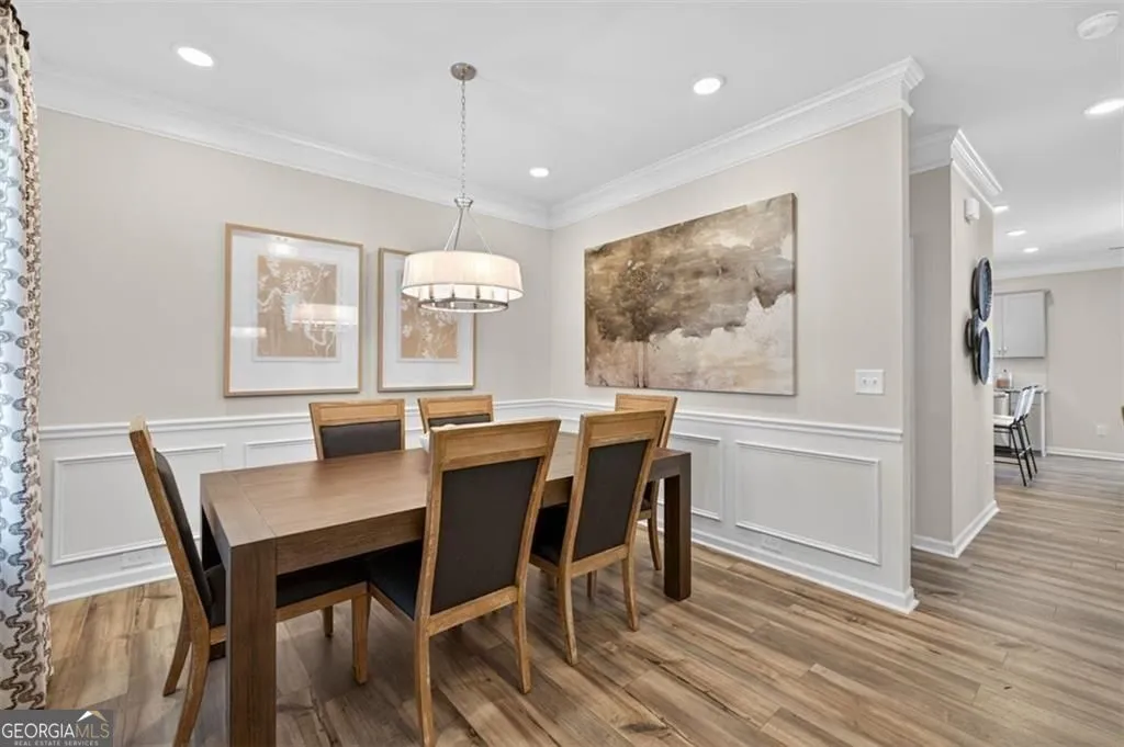 301 Oakmont Dr — photo 13 of 42