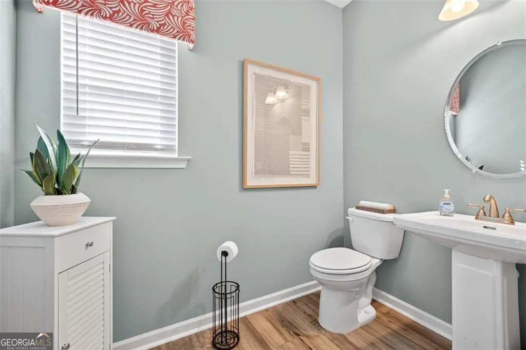 301 Oakmont Dr — photo 11 of 42