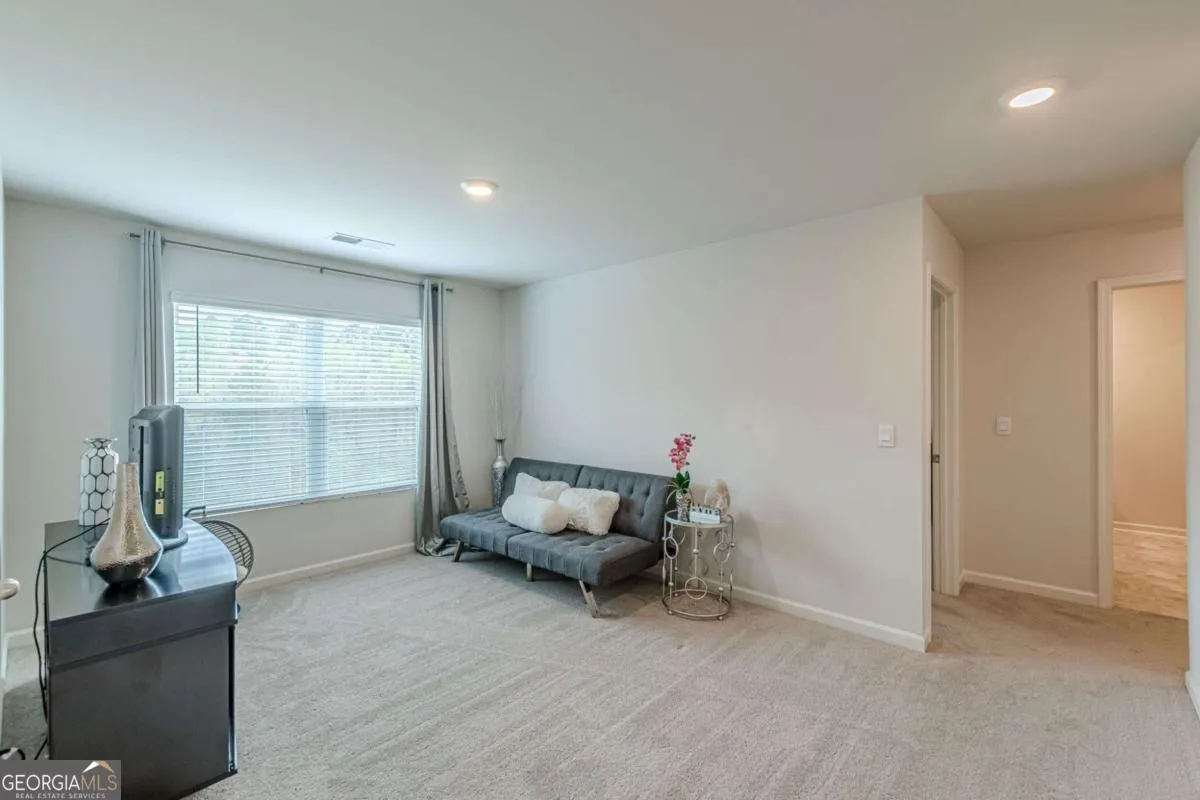 545 Sienna Blf — photo 14 of 40