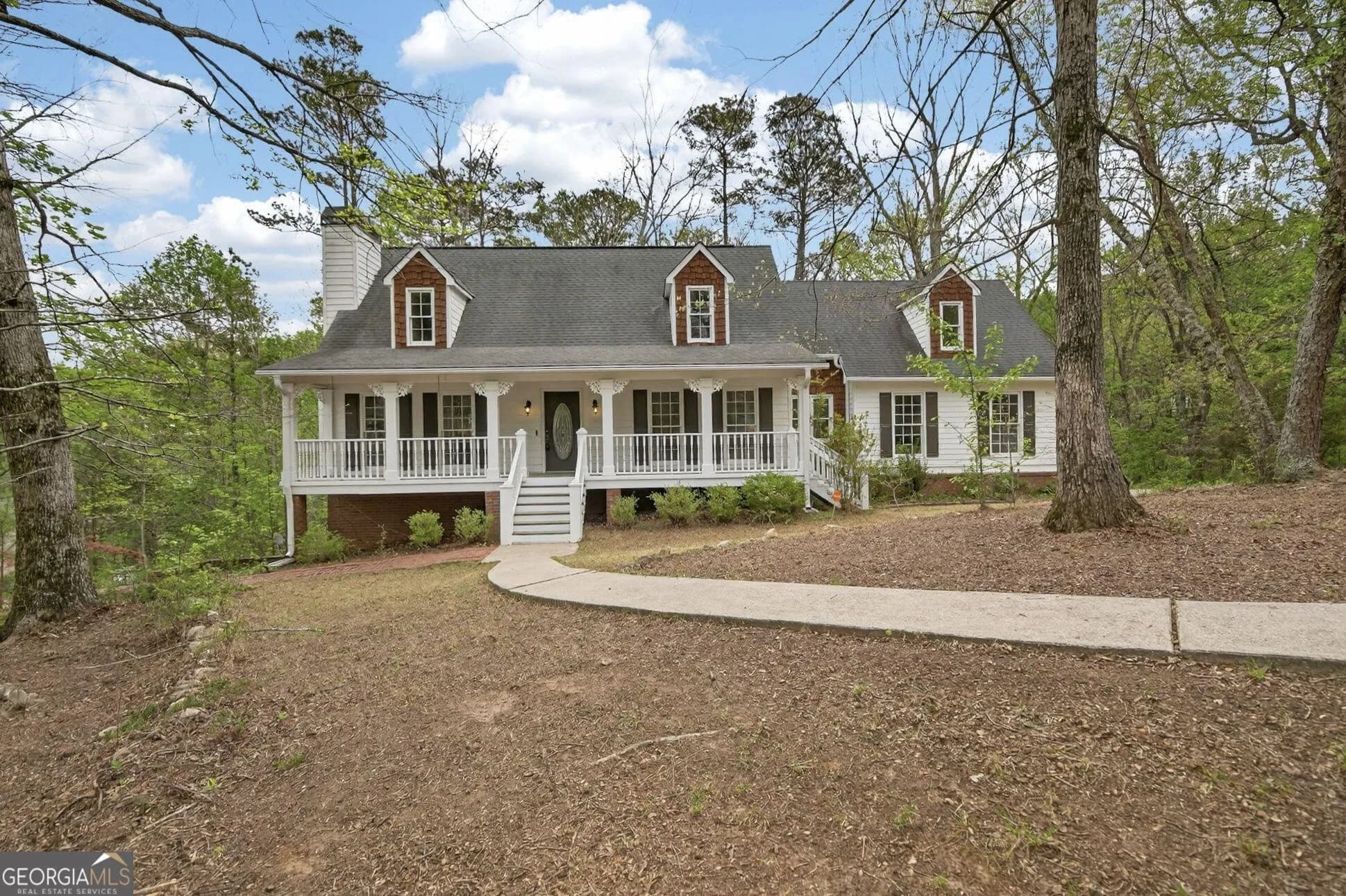 4901 Tree Tops Dr, Douglasville