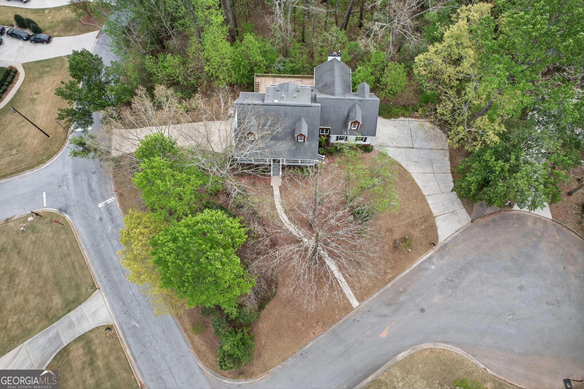 4901 Tree Tops Dr — photo 8 of 17