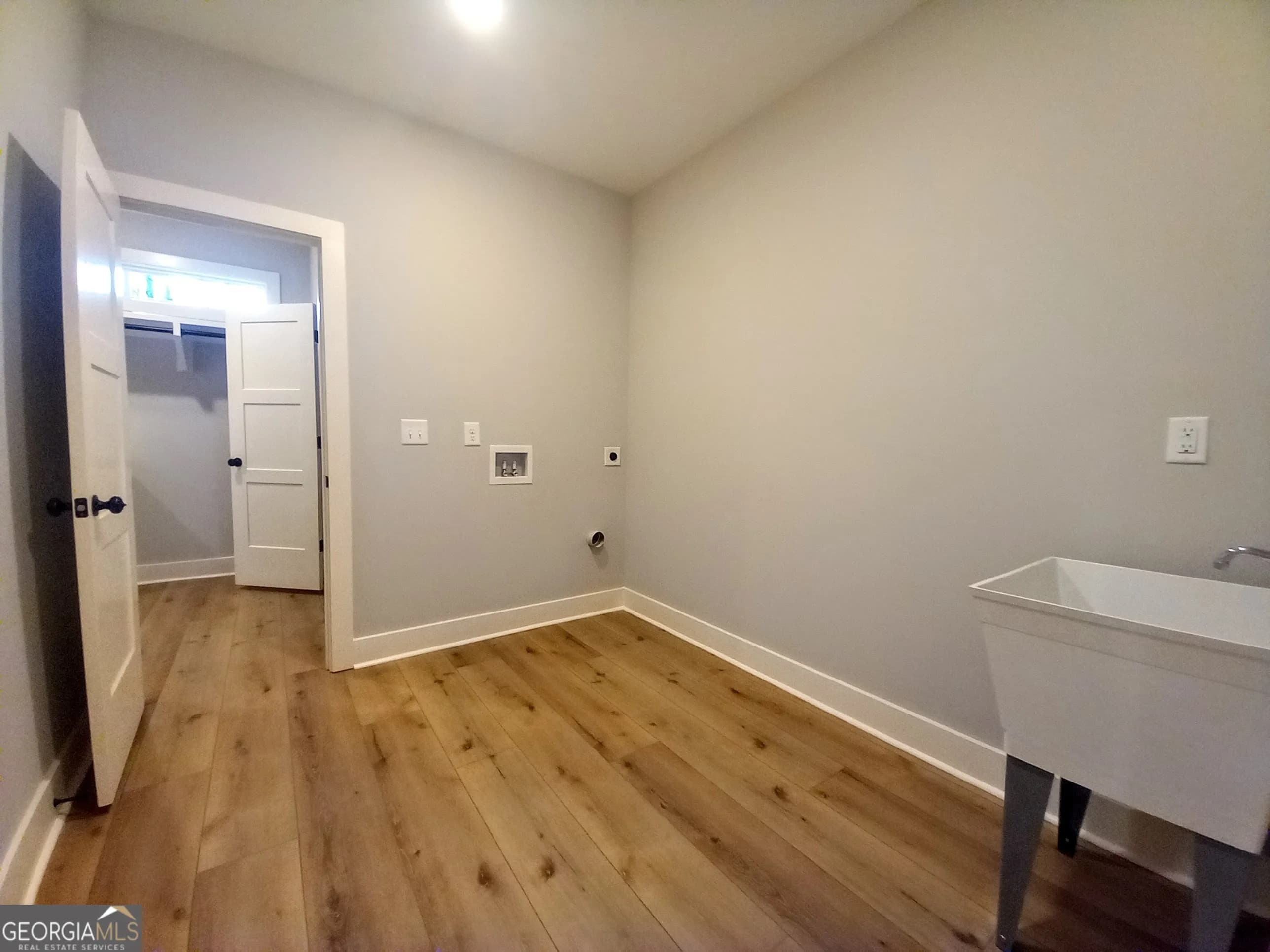 136 Rainey Rd — photo 36 of 71
