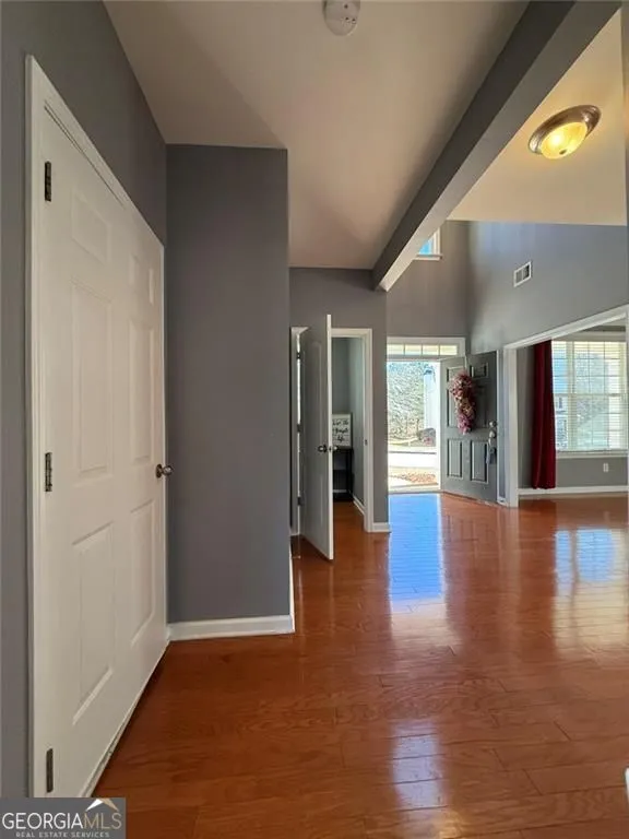 1009 S Creek Dr — photo 10 of 61