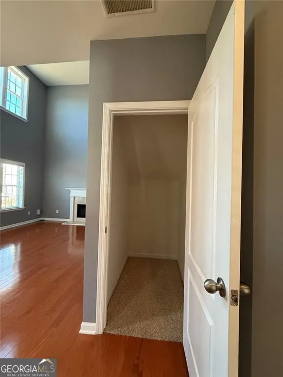 1009 S Creek Dr — photo 23 of 61