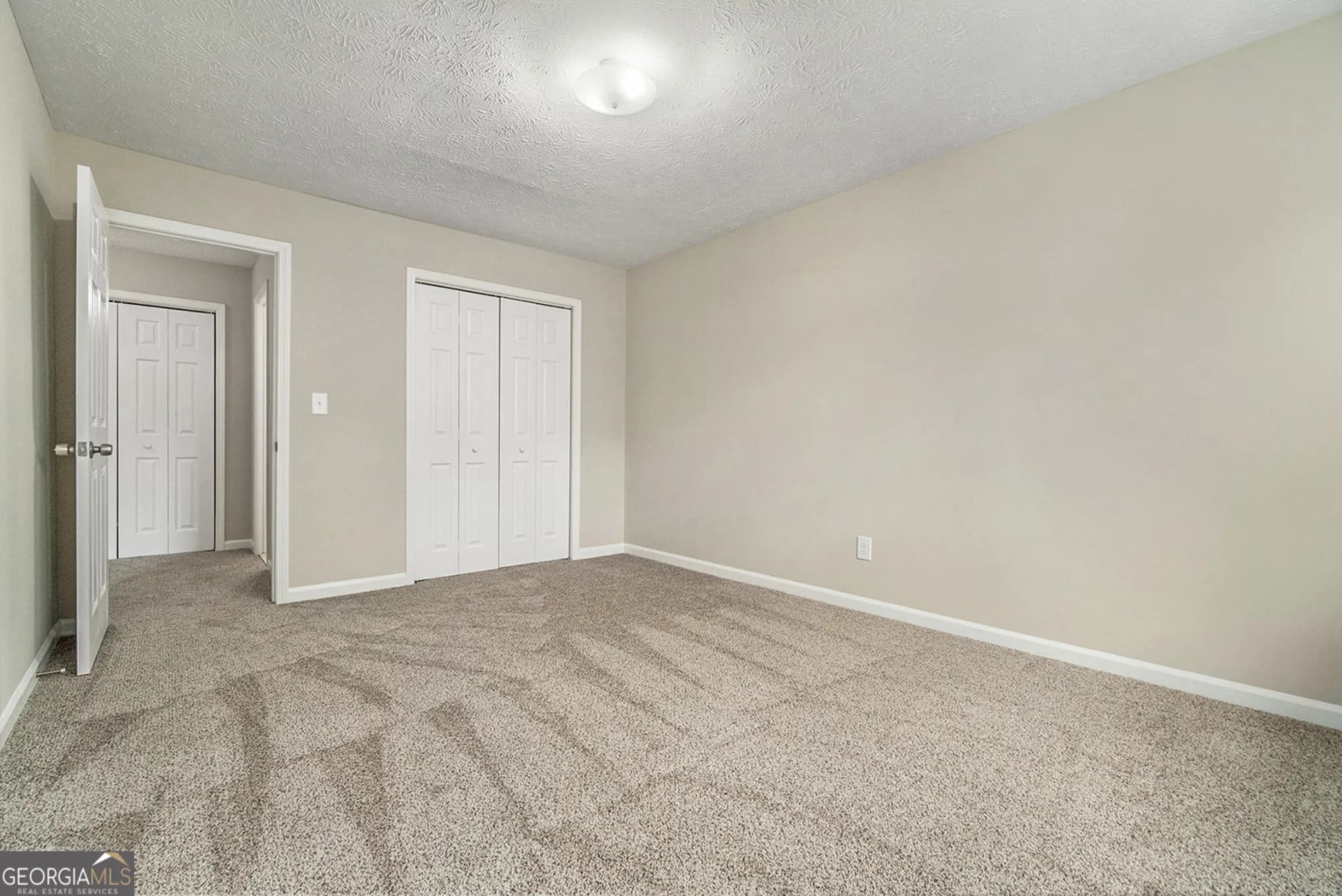 6124 Dorsett St — photo 8 of 12