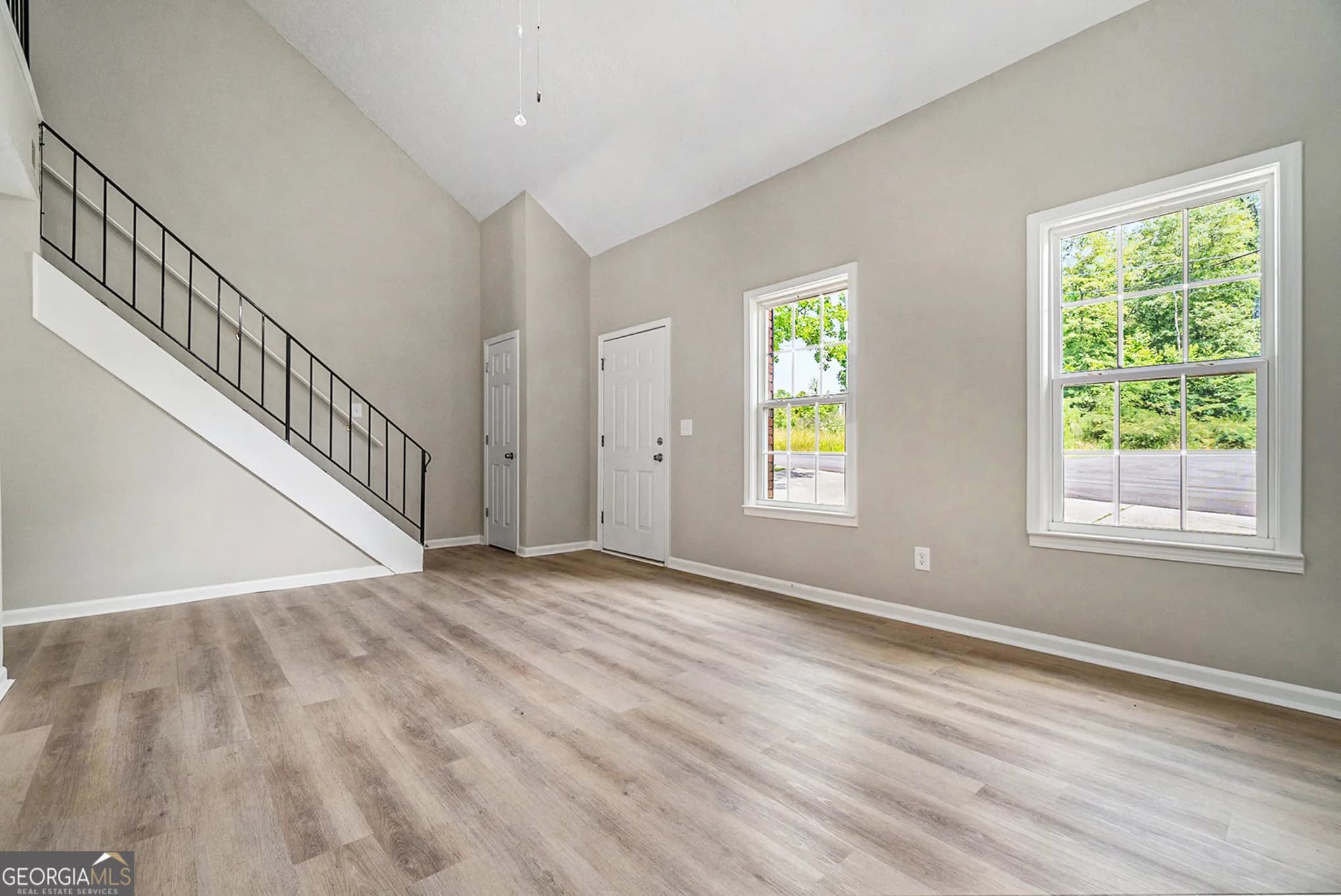 6124 Dorsett St — photo 2 of 12