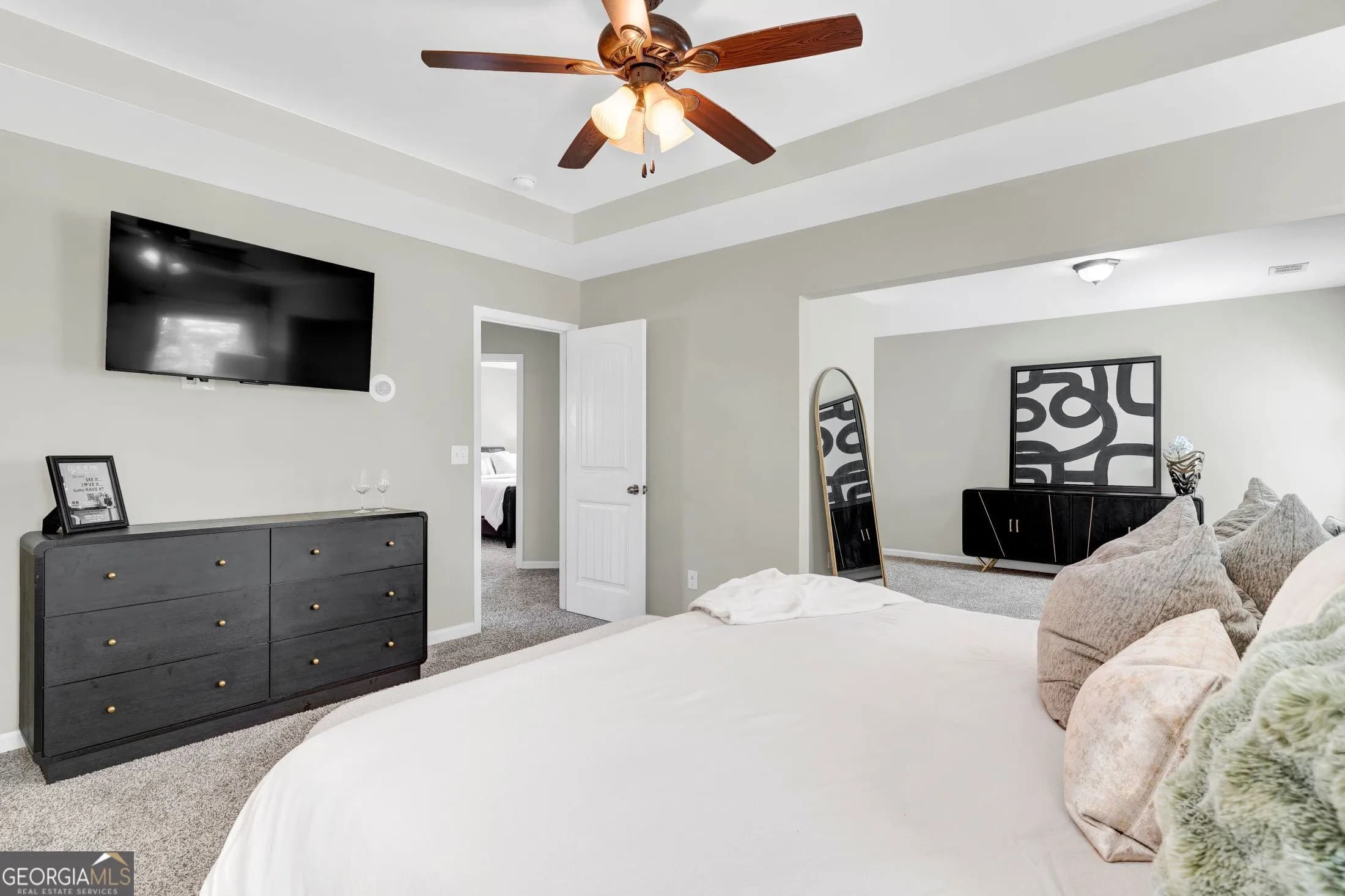 2501 Redbud Meadow Ln — photo 4 of 5