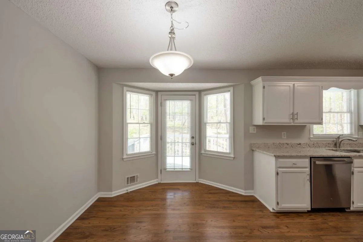 252 Amber Way — photo 38 of 40