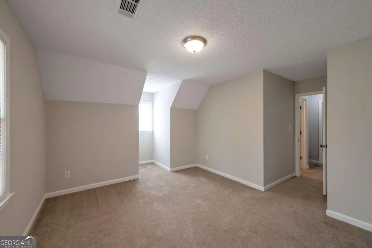 252 Amber Way — photo 17 of 40