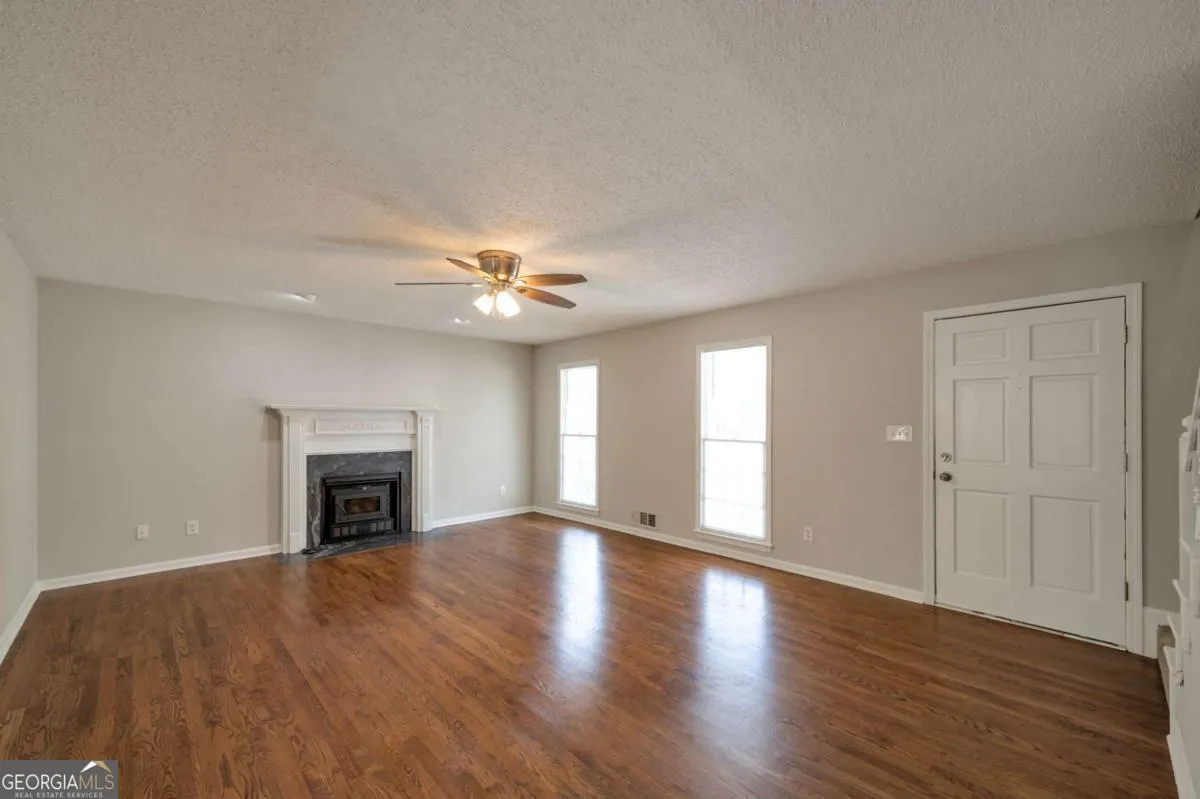 252 Amber Way — photo 35 of 40
