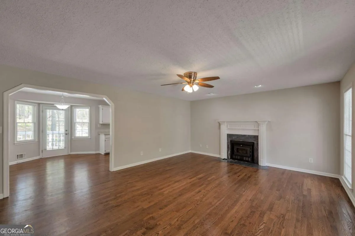 252 Amber Way — photo 24 of 40