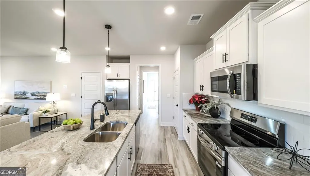 213 Laney Dr — photo 33 of 38