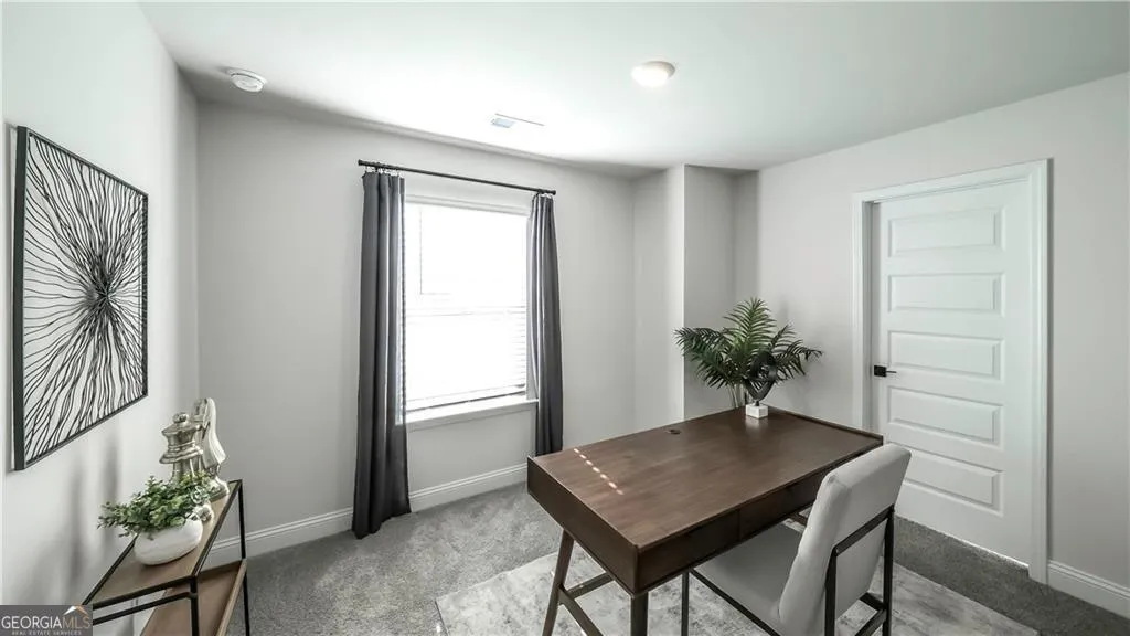 213 Laney Dr — photo 10 of 38
