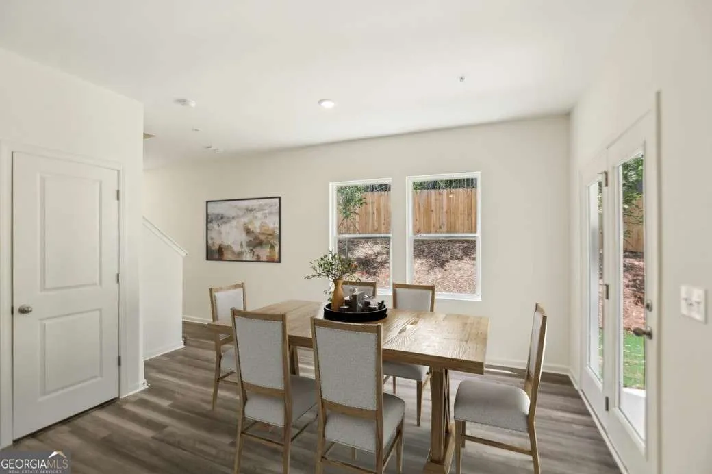 3024 Osier Cir — photo 9 of 11