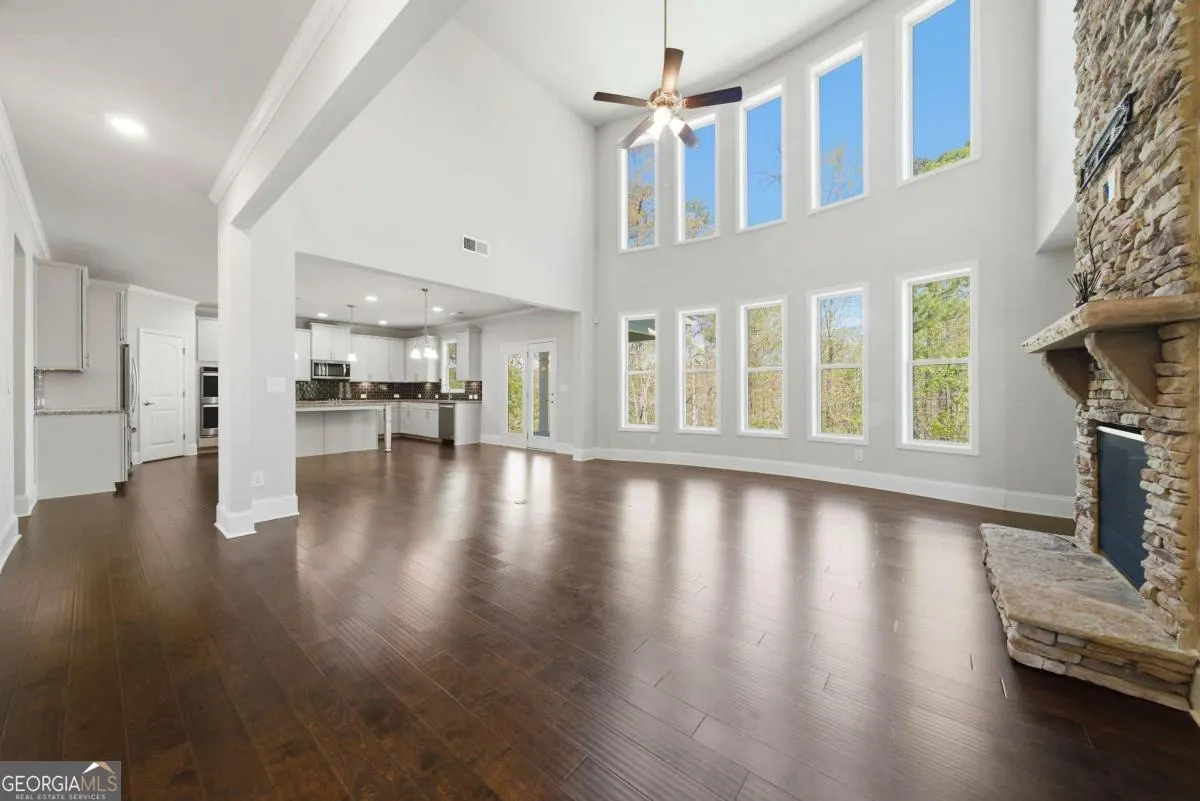 3208 Garden Hill Ln — photo 5 of 54