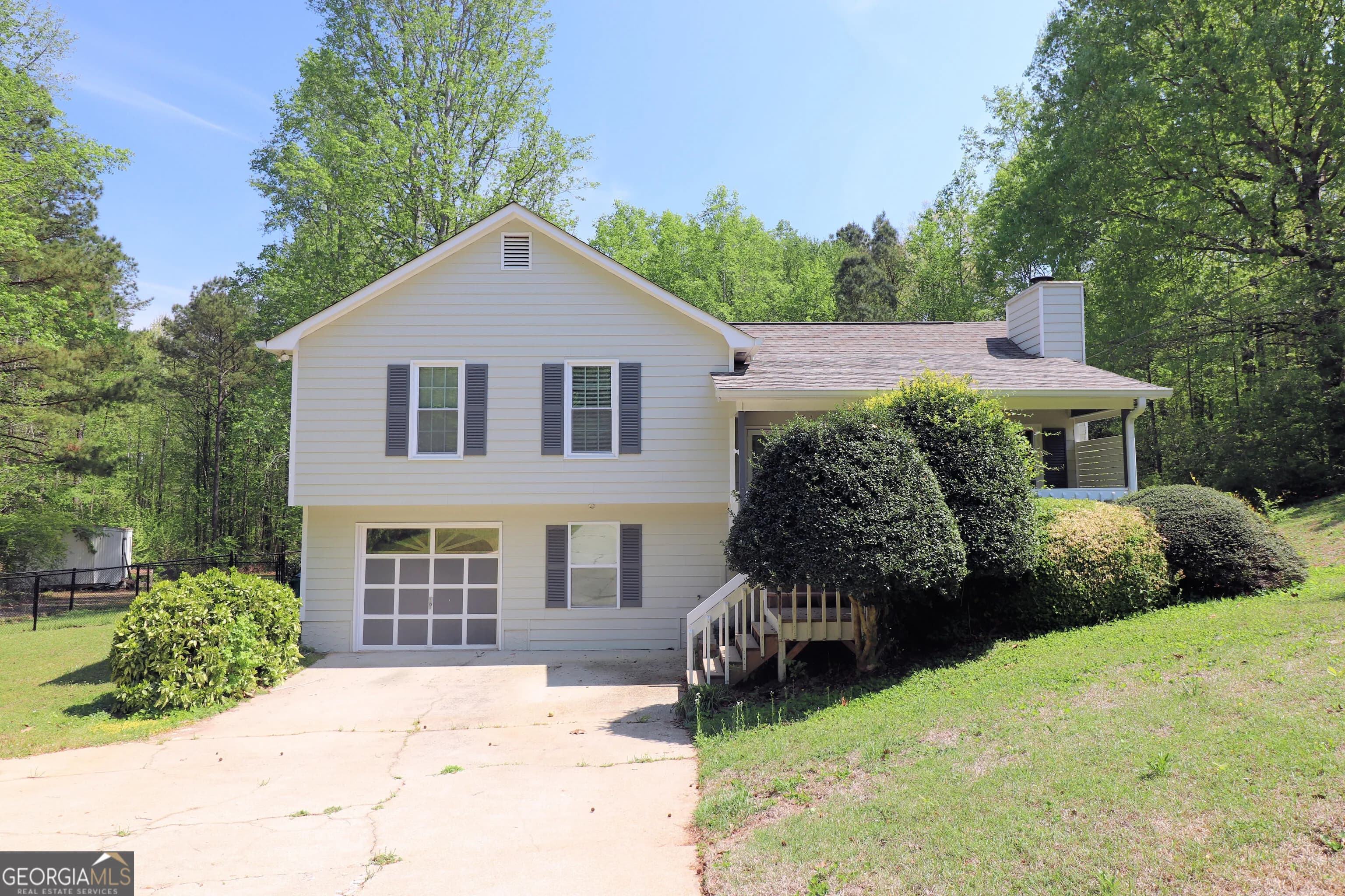192 Deerfield Dr — photo 2 of 36