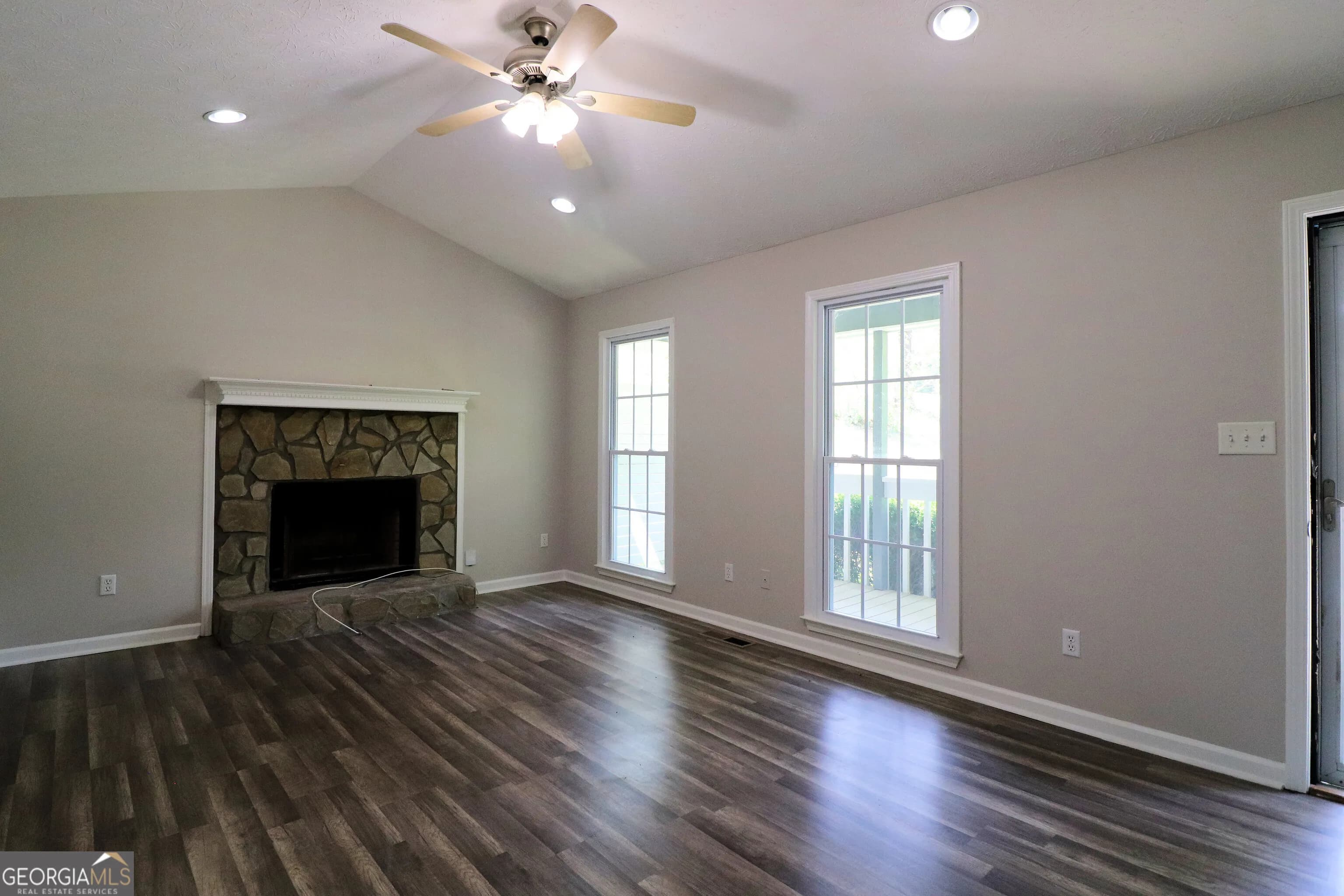 192 Deerfield Dr — photo 31 of 36