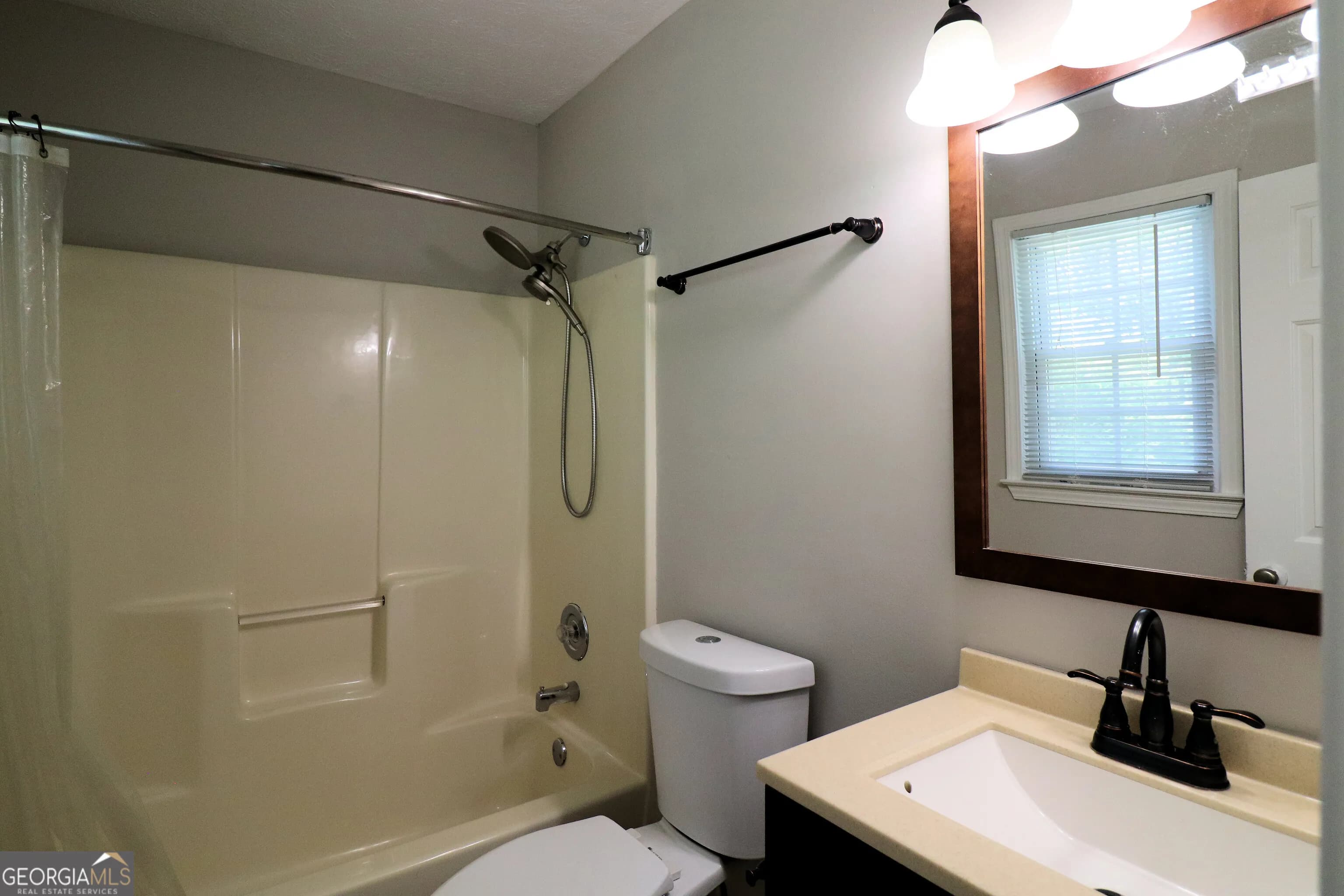192 Deerfield Dr — photo 5 of 36