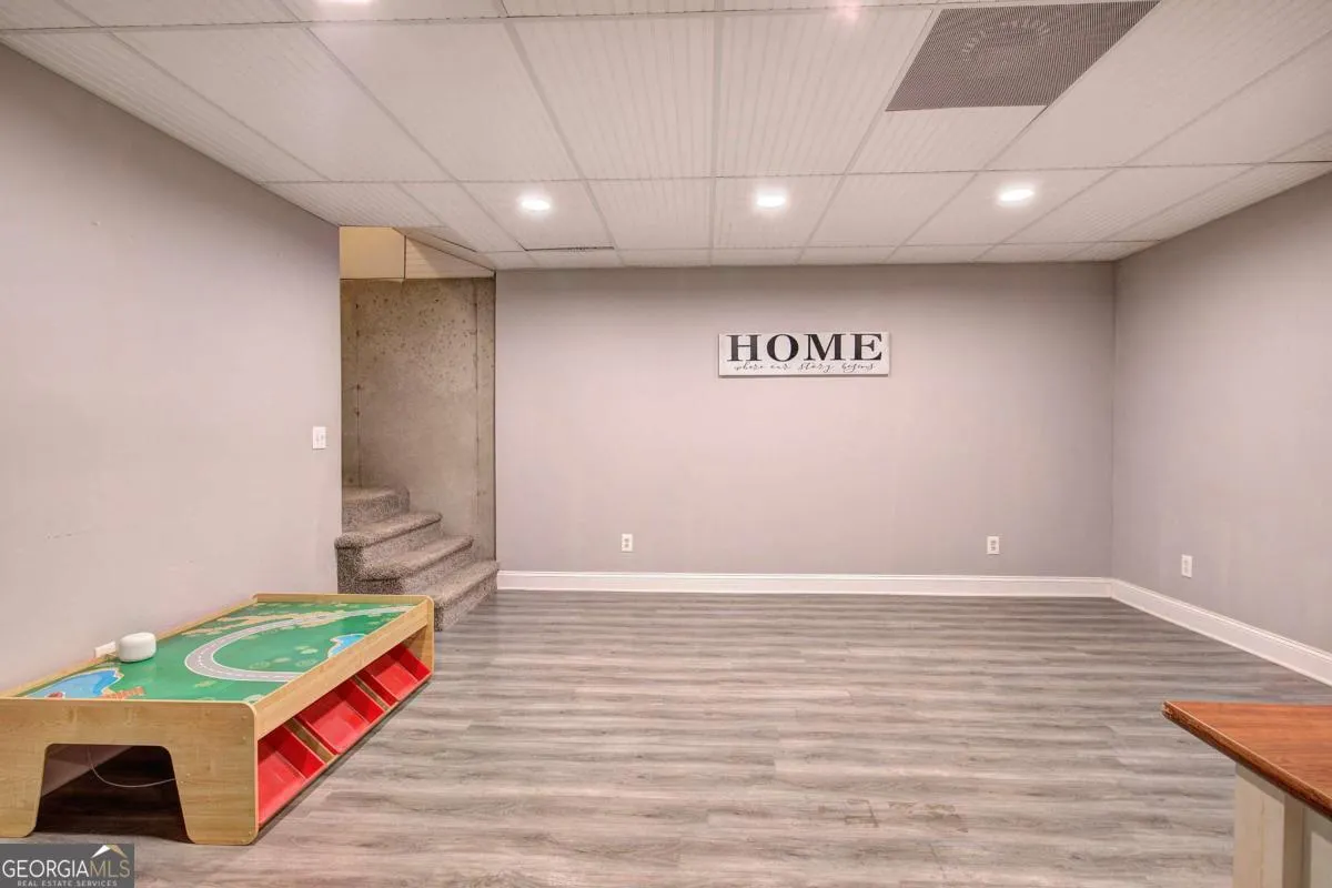 73 Riverstone Dr — photo 28 of 45