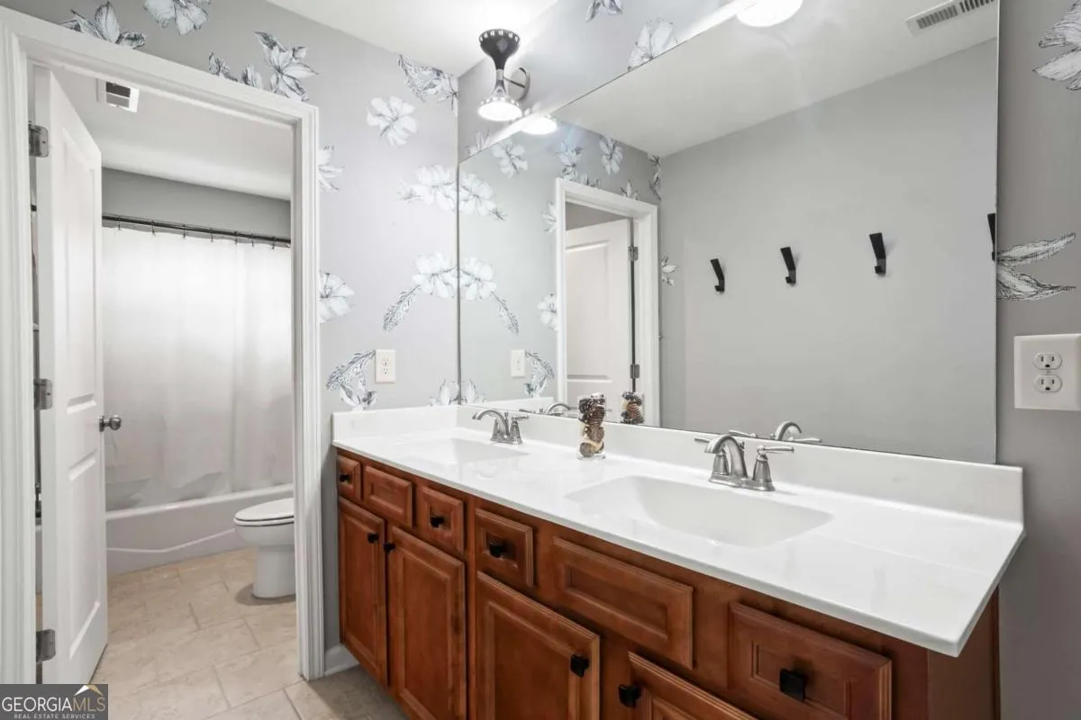 183 Lullwater Ln — photo 22 of 40
