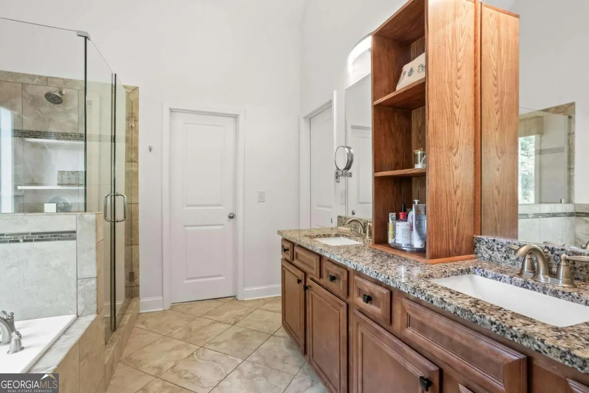 183 Lullwater Ln — photo 14 of 40