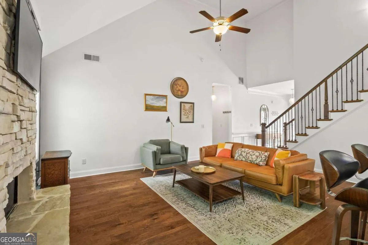 183 Lullwater Ln — photo 24 of 40