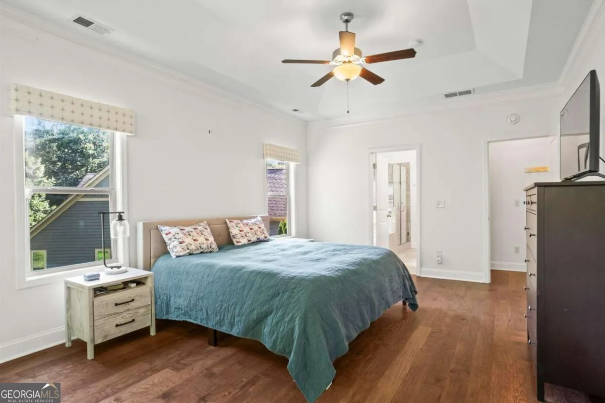 183 Lullwater Ln — photo 12 of 40