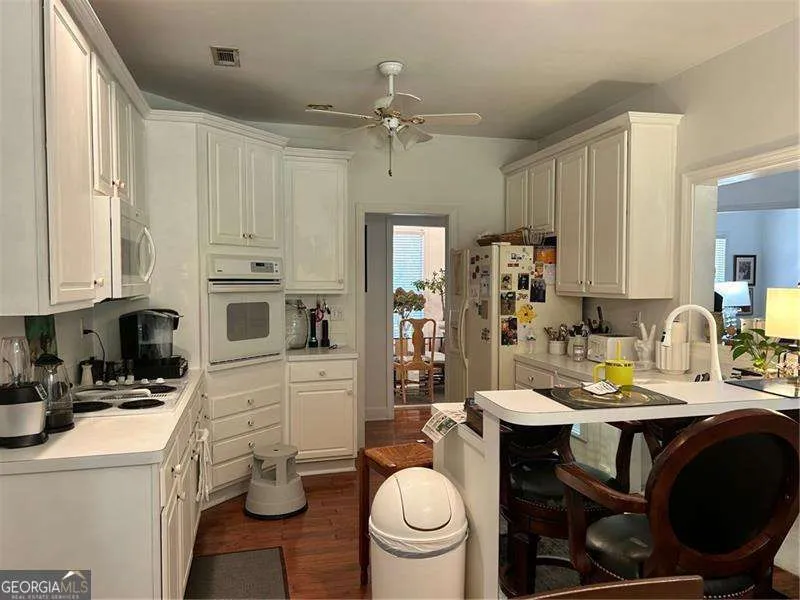 1228 Lakeview Pkwy — photo 16 of 18