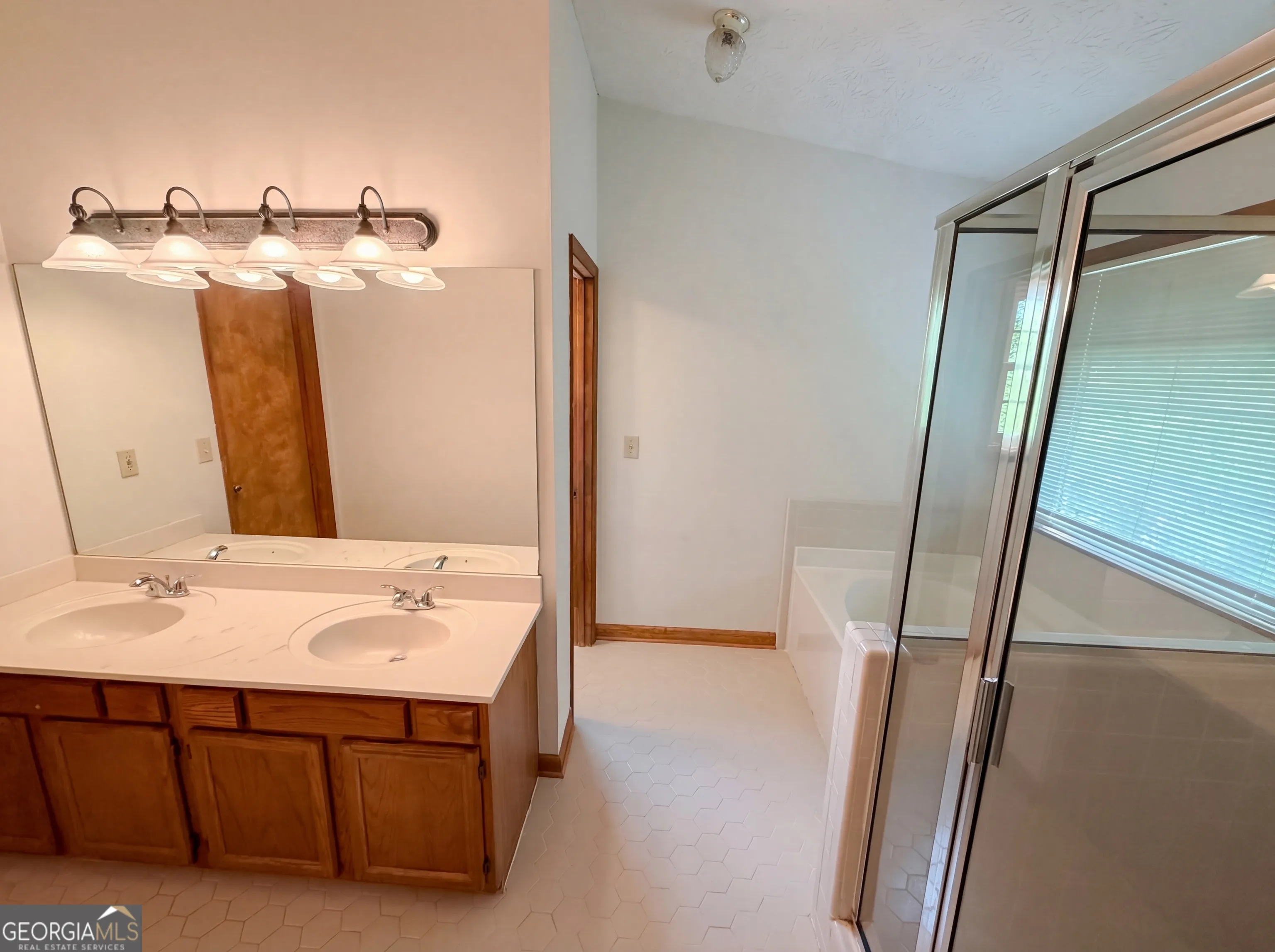 4445 Dorsett Shoals Run — photo 10 of 23