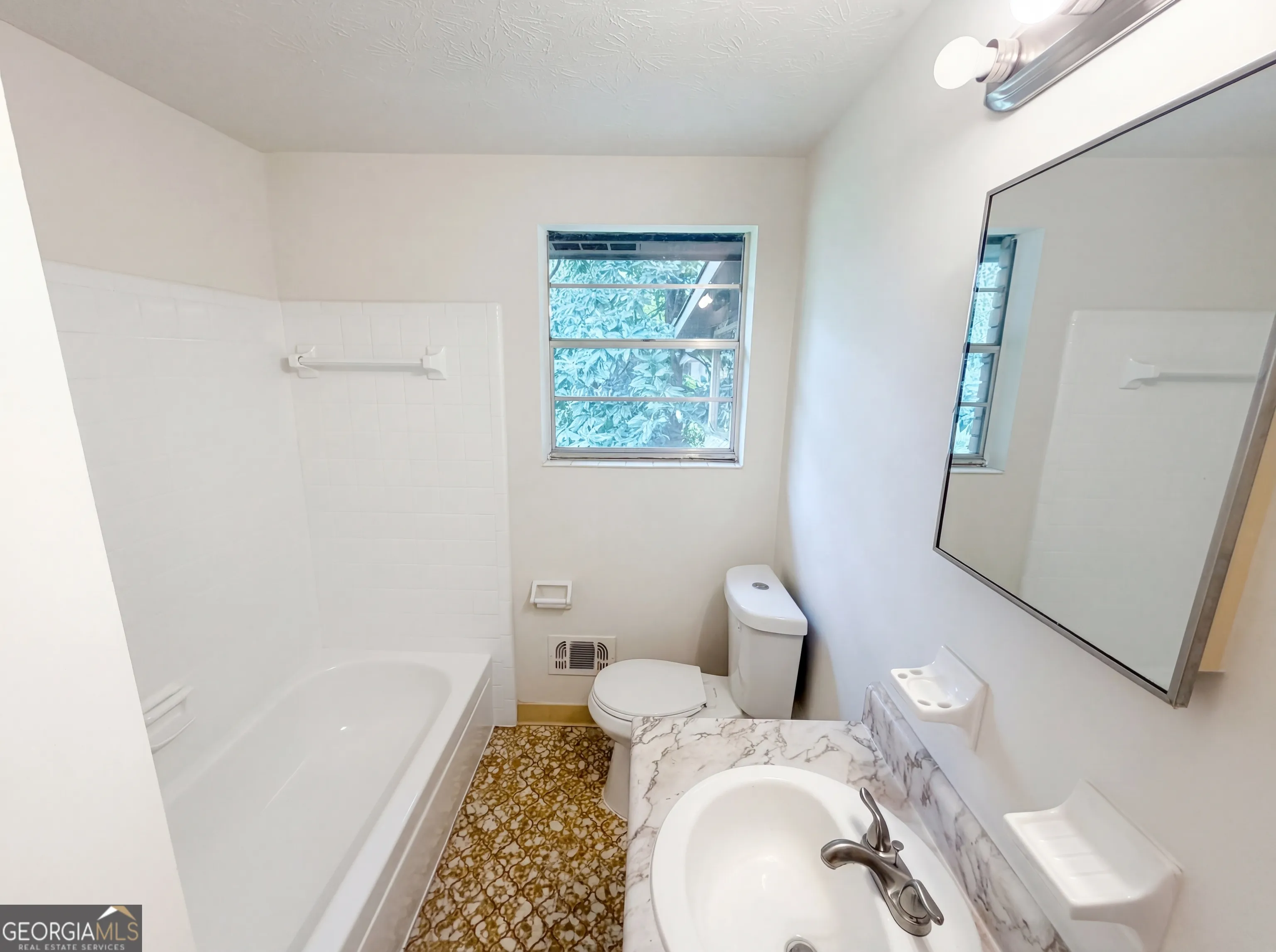 6372 S Skyline Dr — photo 4 of 16
