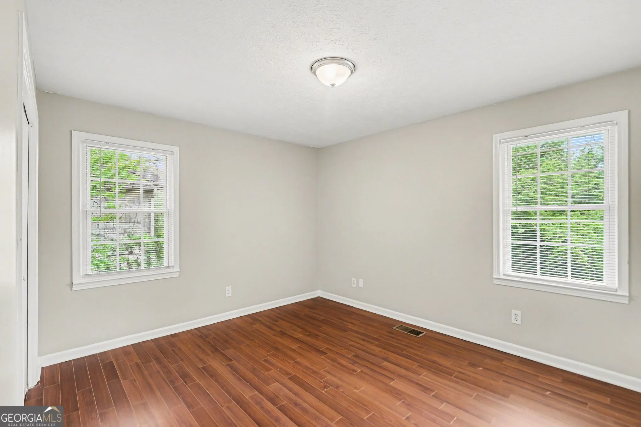 4938 Kings Hwy — photo 15 of 15
