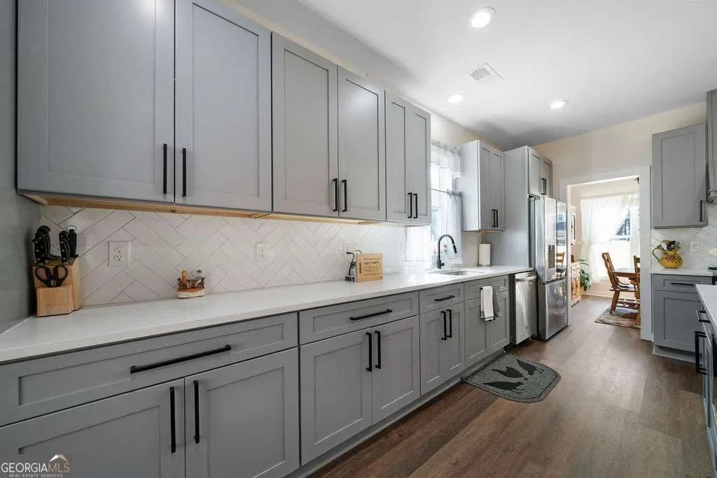 24 Plantation Oaks Dr — photo 11 of 50