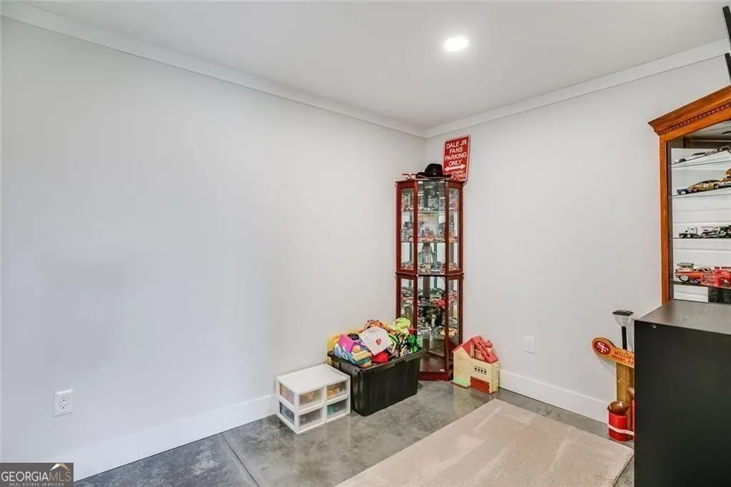 265 Mashburn Rd — photo 21 of 48